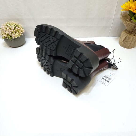 Time and Tru Chelsea Ankle Lug Sole Combat Boot Memory Foam Women's Size 6 NWT - Picture 8 of 11